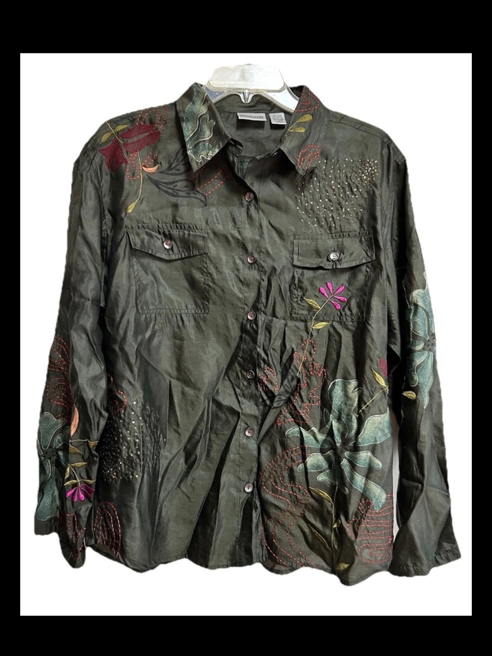 Chicos Blouse Size Large Green Silk Floral Embroidered embellished